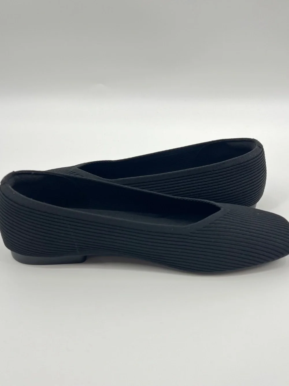 NWOB Vivaia Women's Black Margot 2.0 Square-toe V-Cut Flats Size EU 41 (US 9.5)